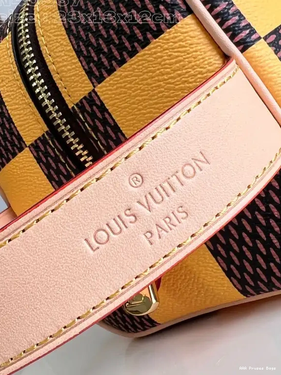 AAA Replica Ru DOPP bag-23*13*12CM VUITTON LOUIS KIT LOCKER 0701